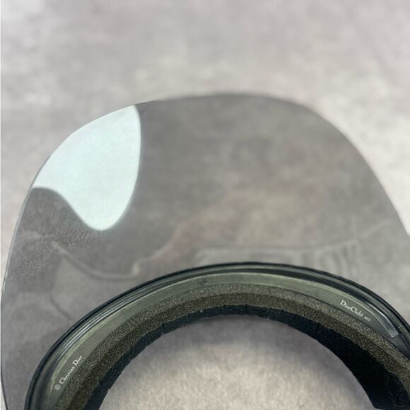 Dior J’Adior Club1 Black and White Visor - Picture 10 of 12